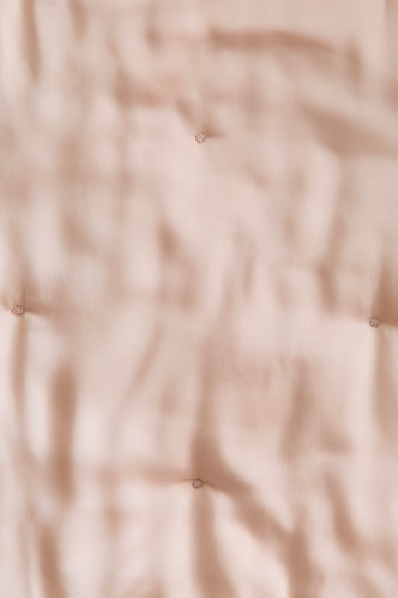 Стеганое одеяло из атласа