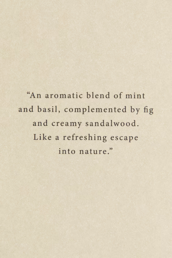 Ароматическая свеча в стеклянном держателе