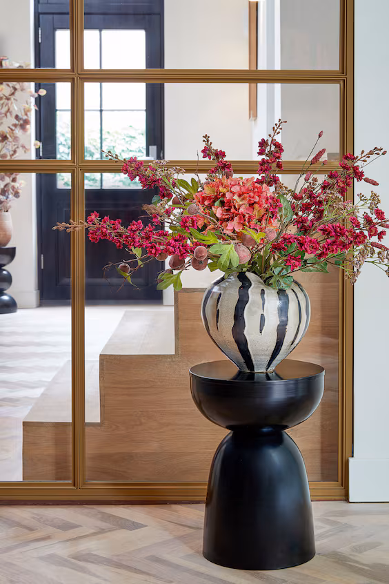 Металлический боковой столик