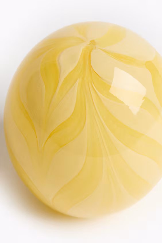 Маленькая стеклянная фигурка