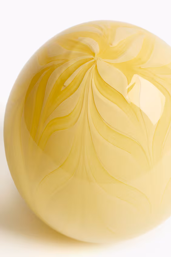 Большая стеклянная скульптура