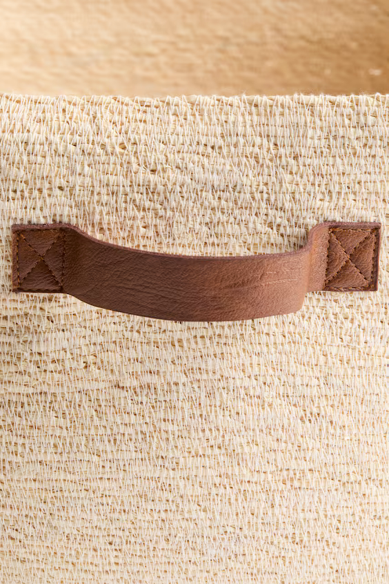 Большая корзина для хранения из морской травы