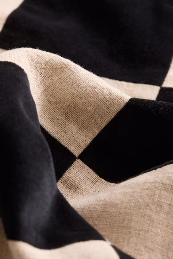 Подушка из смесового льна