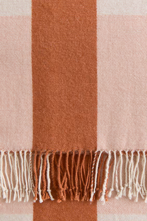 Покрывало из ткани с жаккардовым узором