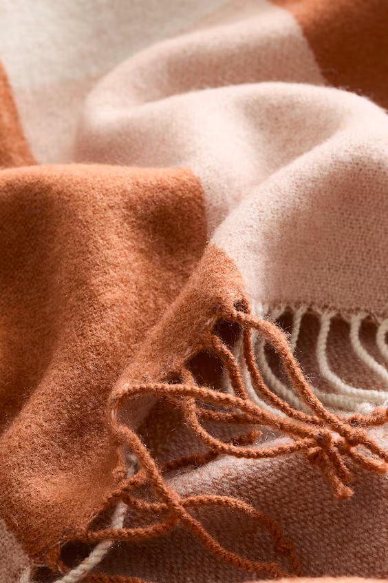 Покрывало из ткани с жаккардовым узором