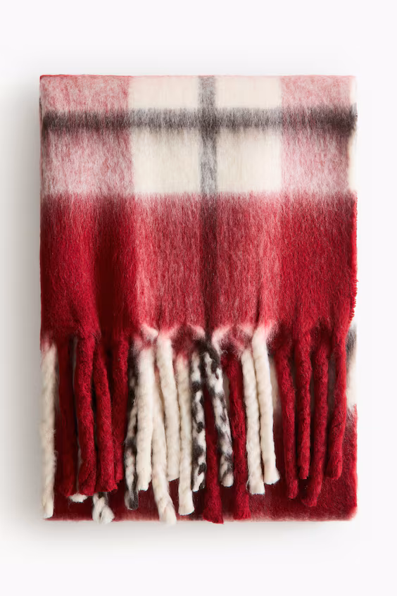 Покрывало из шерсти с узором