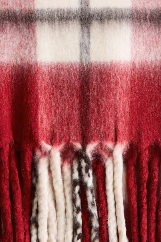 Покрывало из шерсти с узором