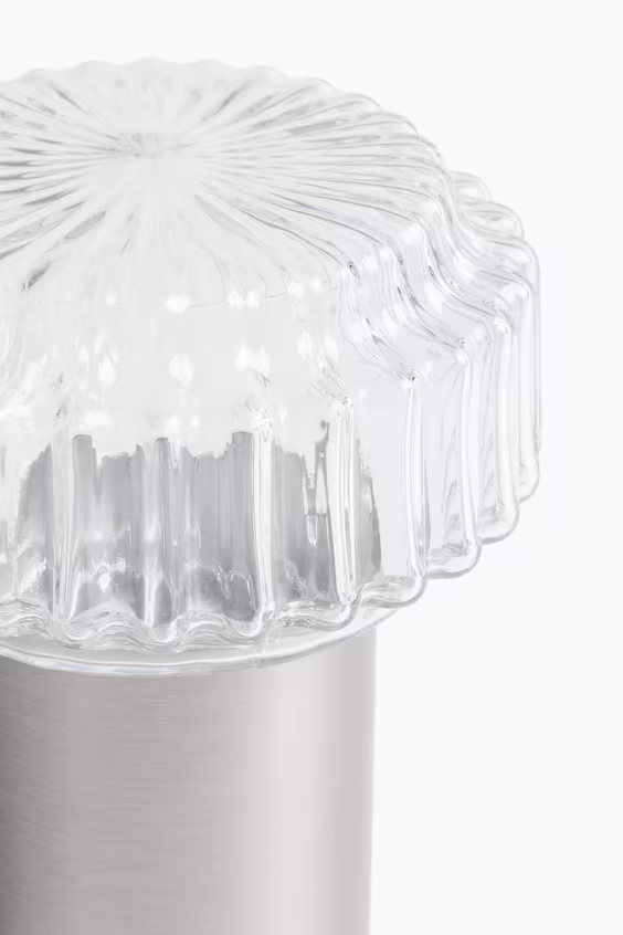 Подзаряжаемая настольная лампа