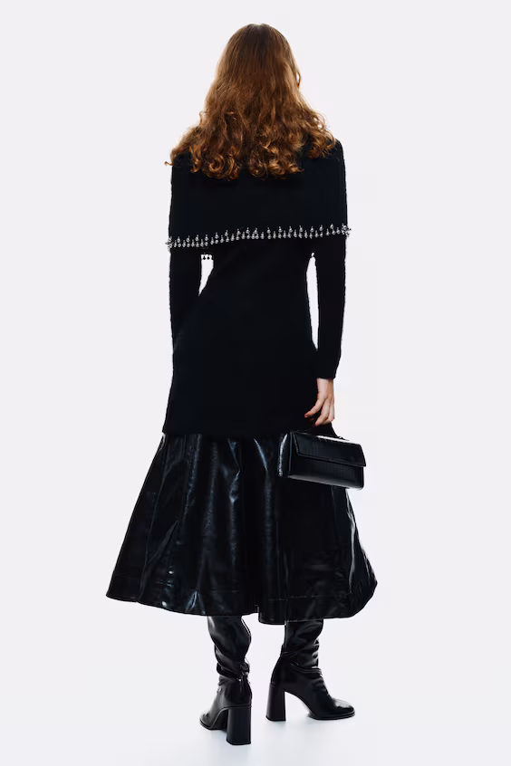 Платье из мохера с бисером