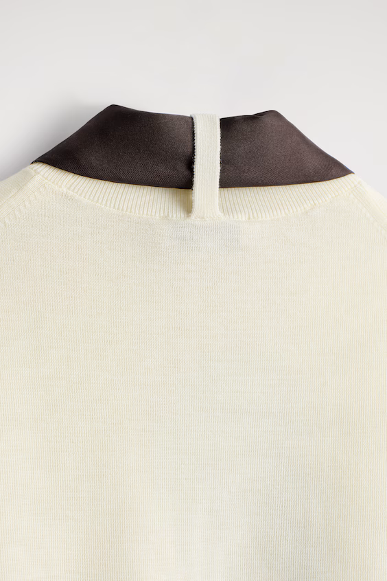 Свитер из мериносовой шерсти с деталями платка