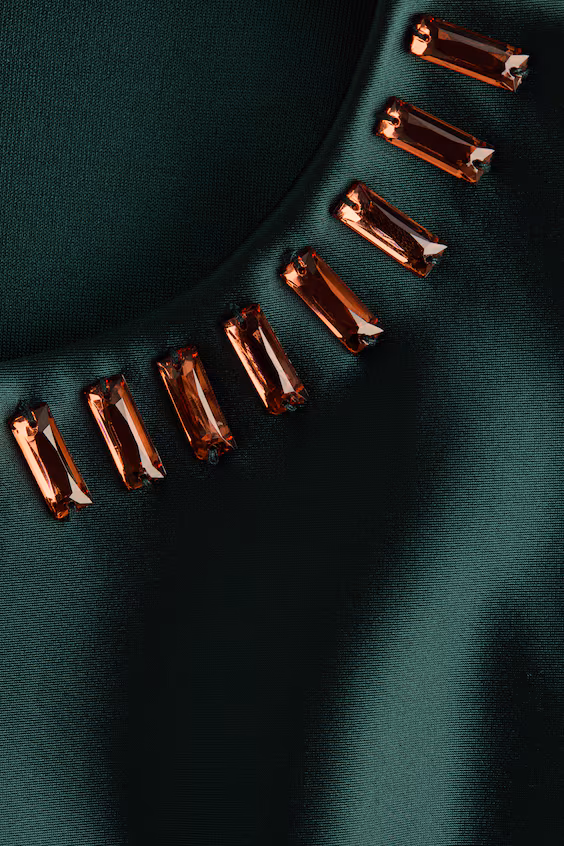 Свитер с наполнителями