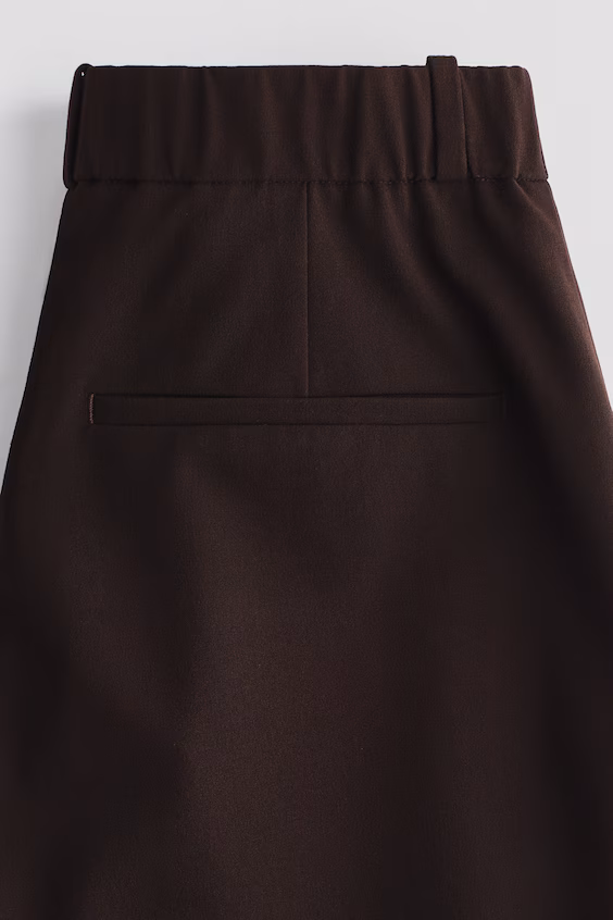 Классические брюки с запрессовкой slim fit, устойчивые к морщинам