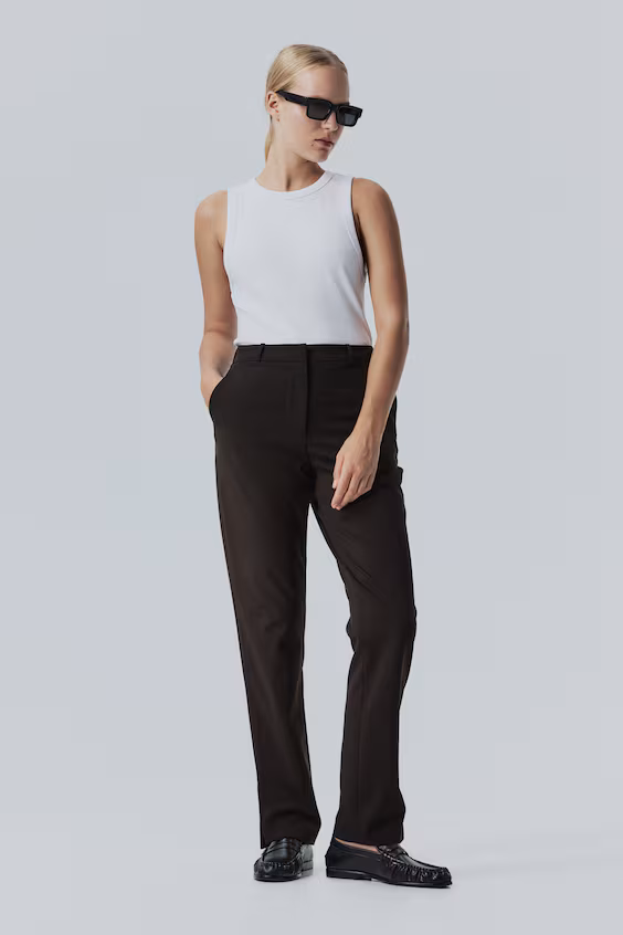 Классические брюки с запрессовкой slim fit, устойчивые к морщинам