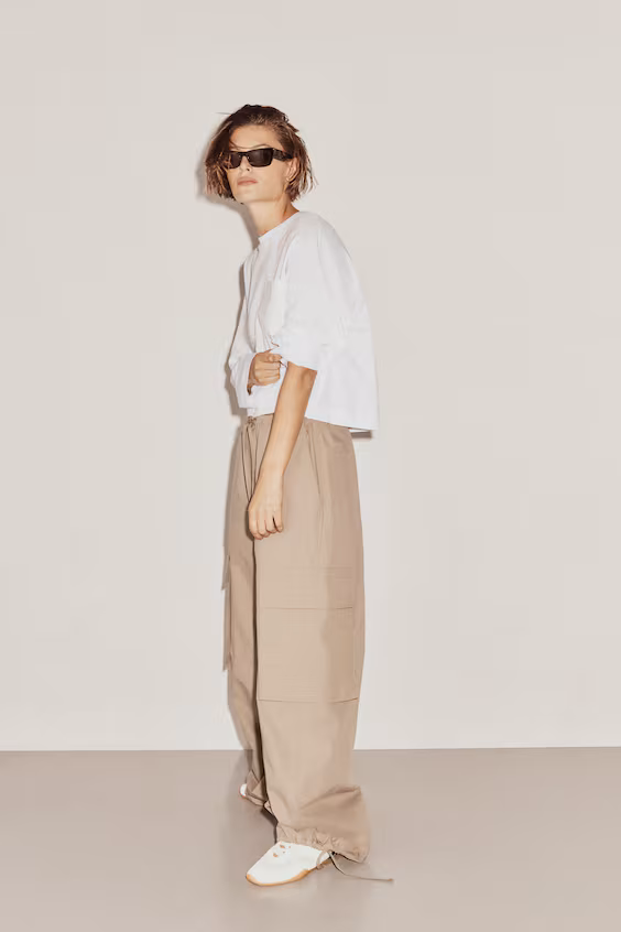 Свитер с карманом