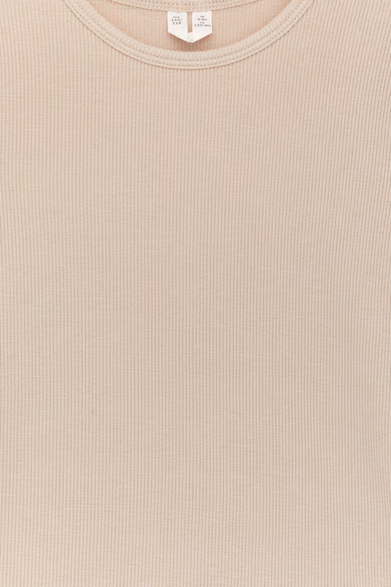 Ребристый топ