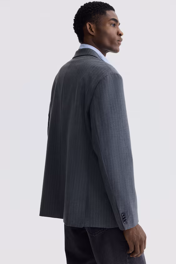 Пальто с застежкой на пуговицу свободного кроя