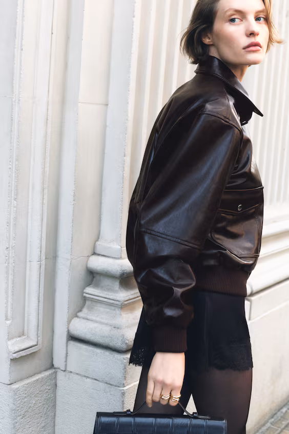 Пальто из покрытой ткани