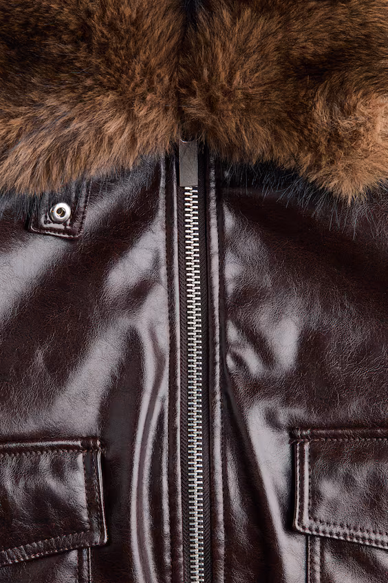 Пальто из покрытой ткани