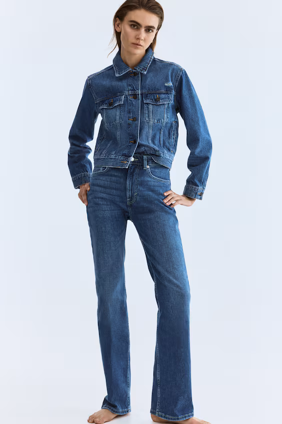 Джинсы bootcut с высокой посадкой