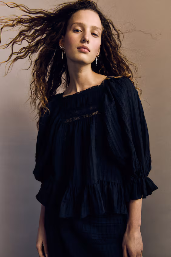 Блуза с рукавами на пачке