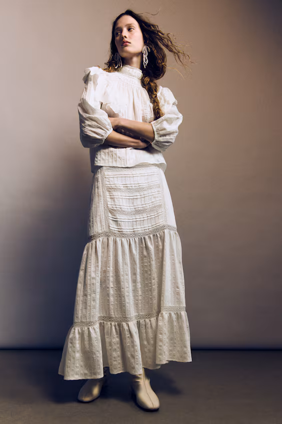 Длинная юбка с вставками из кружева