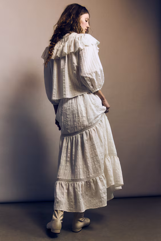 Длинная юбка с вставками из кружева