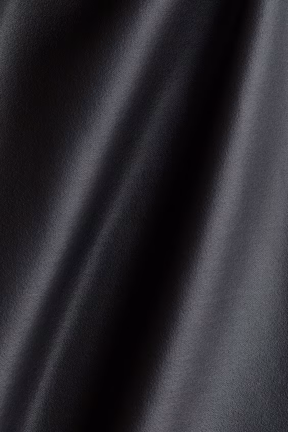 Платье-бретельки с кружевом