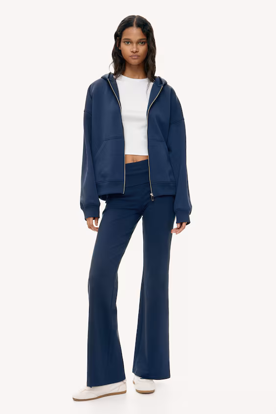 Парка с капюшоном и молнией