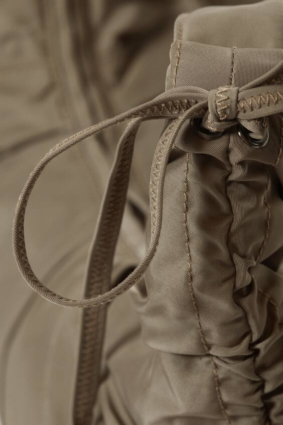 Сумка через плечо с рюшами