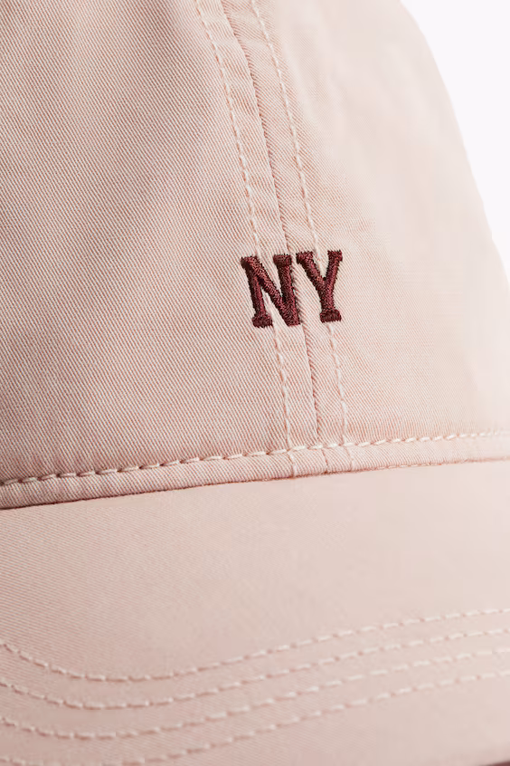 Бейсболка из хлопкового твила с вышивкой