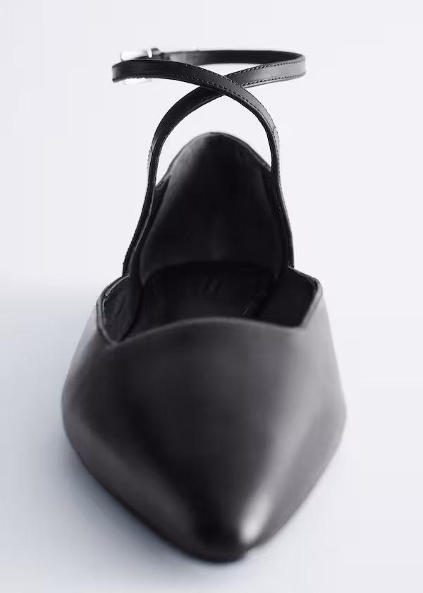 Туфли с перекрещивающимися ремешками из кожи