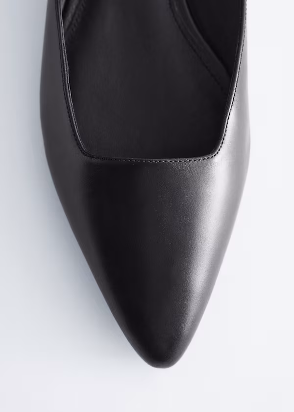 Туфли с перекрещивающимися ремешками из кожи