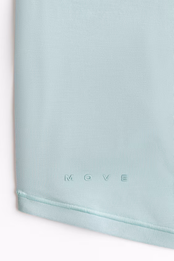 Укороченная майка для йоги с длинными рукавами