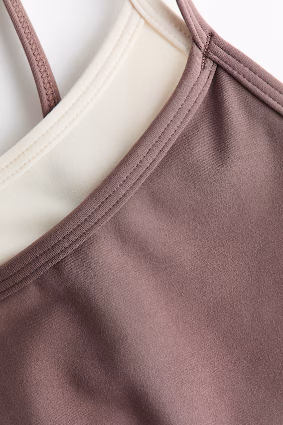 Спортивный бюстгальтер с технологией softmove™