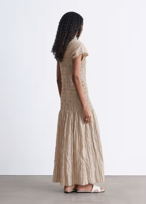 Длинное платье с драпировкой