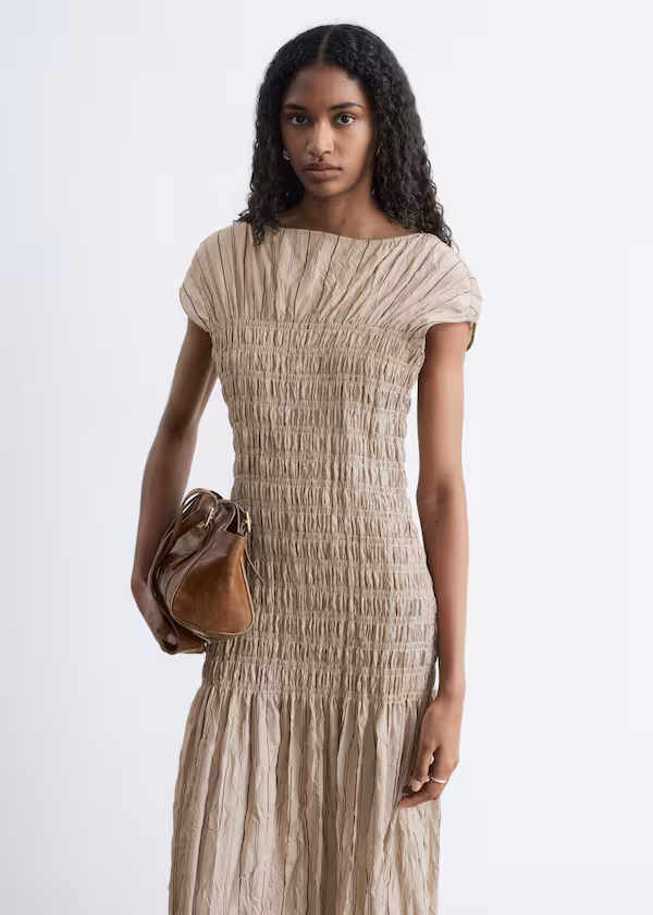 Длинное платье с драпировкой