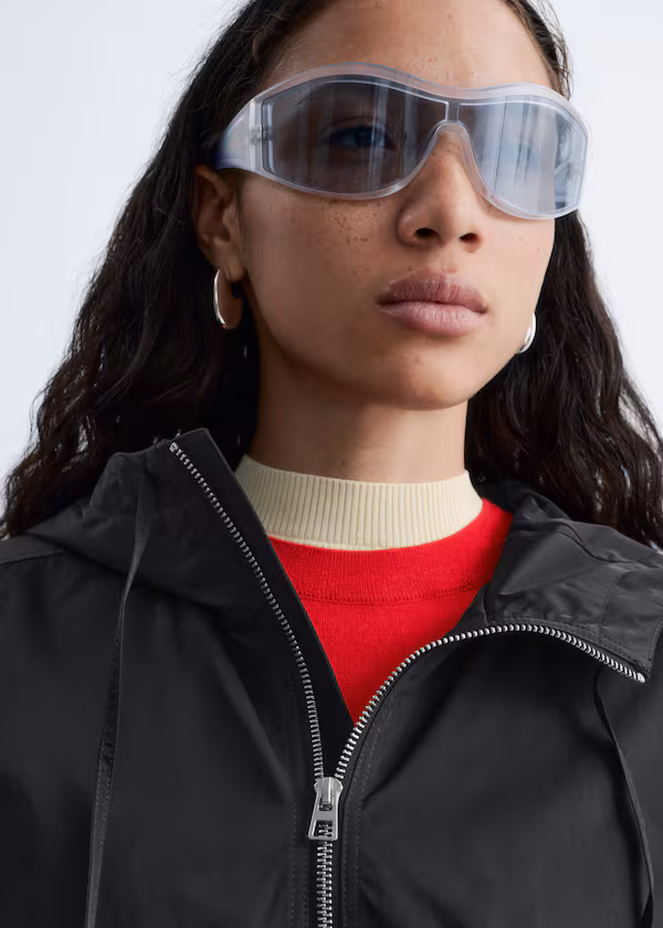 Куртка с капюшоном