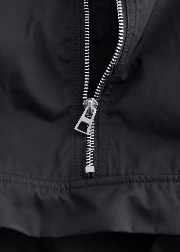 Куртка с капюшоном