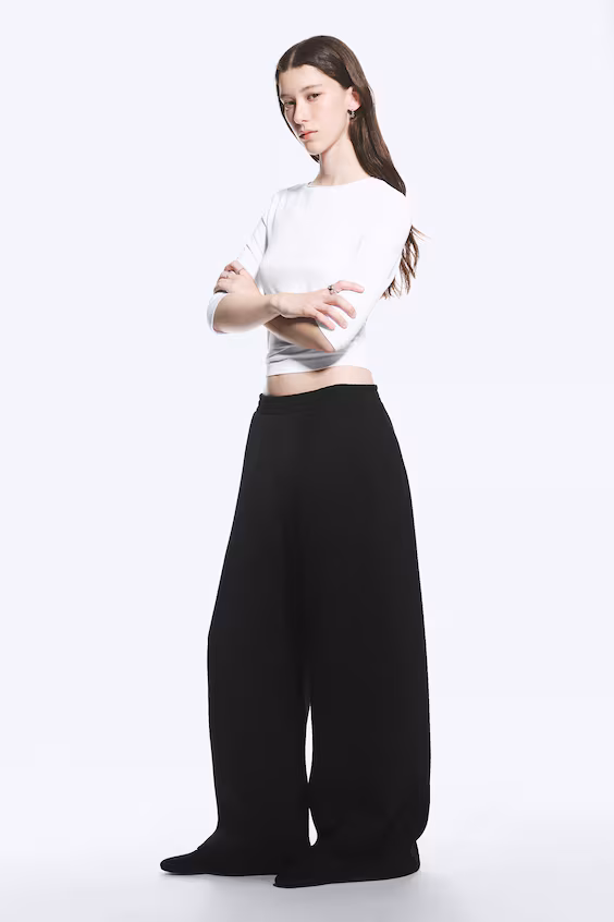 Релаксированные брюки-джоггеры с бочонковыми штанинами из неопрена