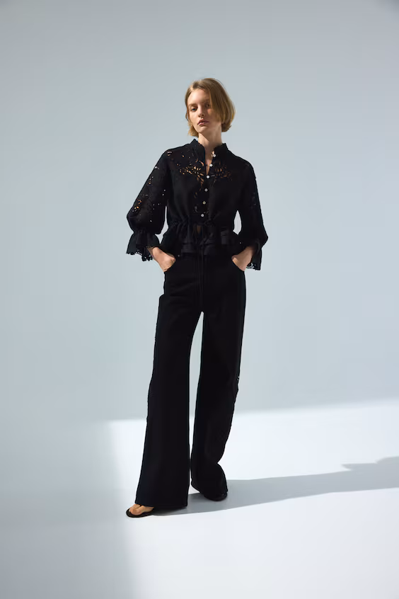 Блузка из смеси льна с английской вышивкой