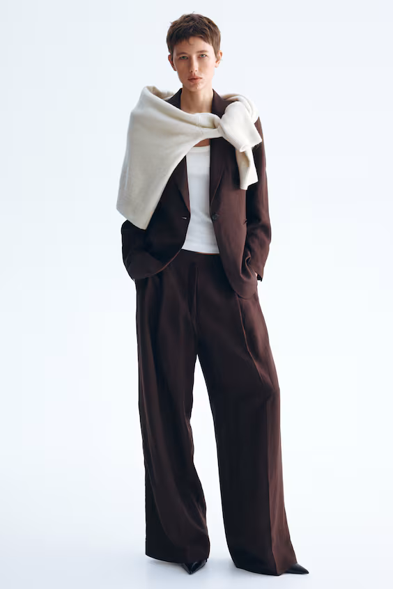 Брюки в классическом стиле из смеси льна