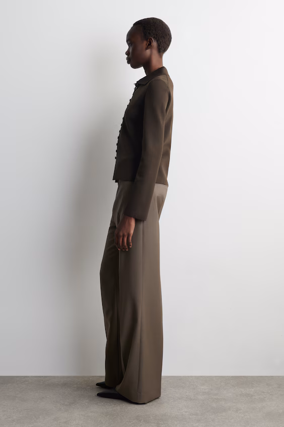 Кардиган из миланского вязаного полотна с подчеркнутой талией