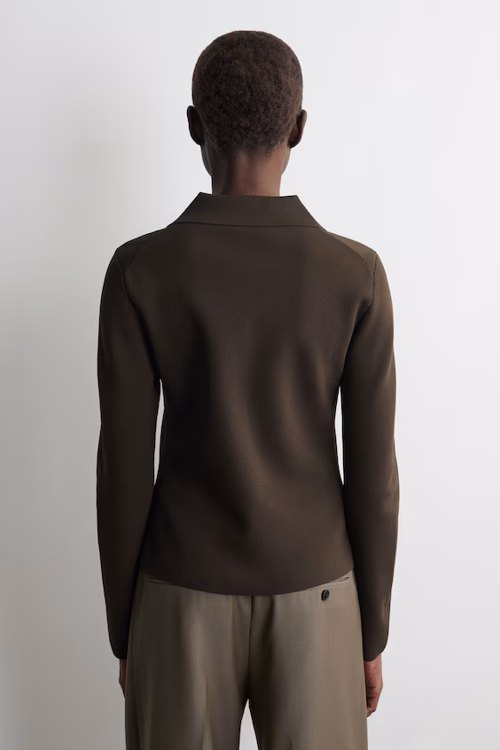 Кардиган из миланского вязаного полотна с подчеркнутой талией