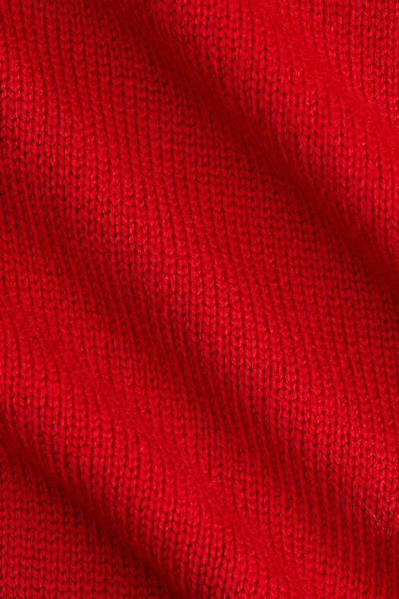 Свитер из трикотажа