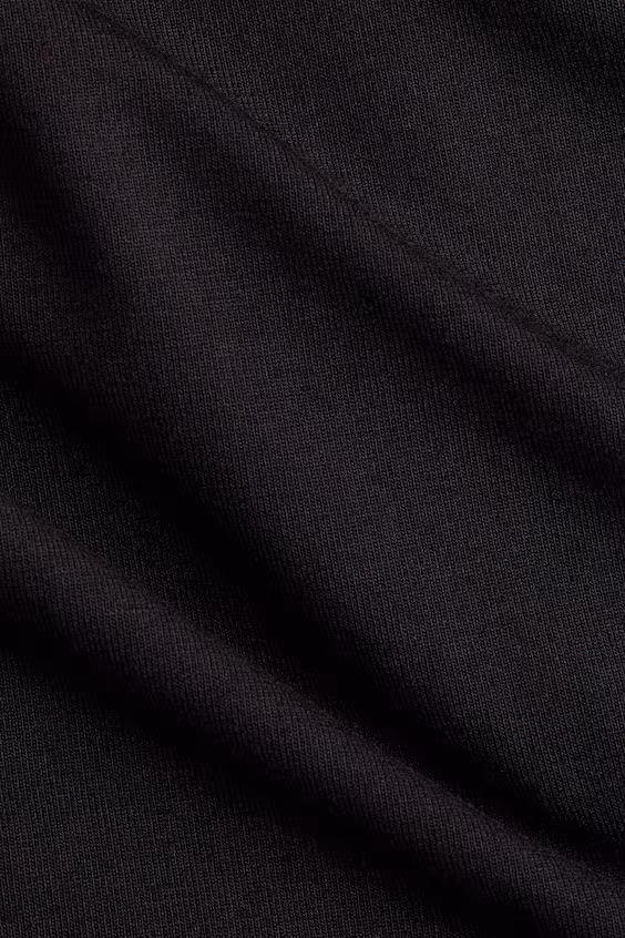 Вискозный свитер с высоким воротником