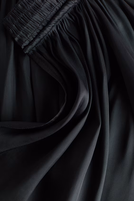 Оверсайз блузка с вырезом v