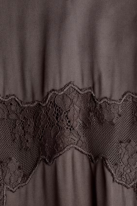 Платье на тонких бретелях с кружевом h&m