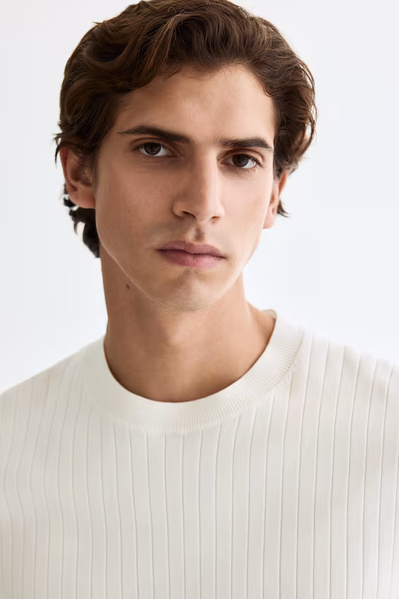 Футболка из мягкого трикотажа slim fit