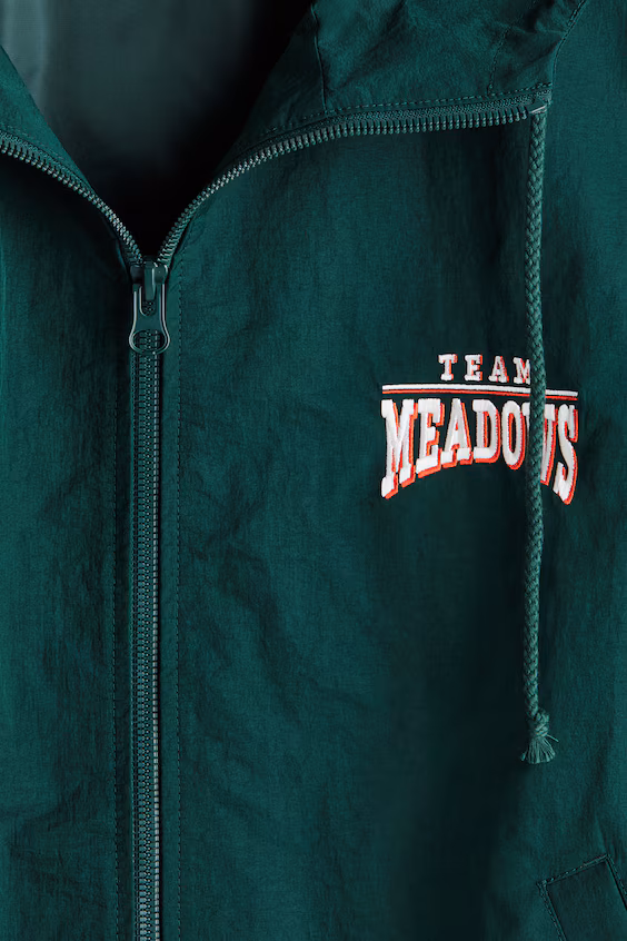 Ветровка из нейлона