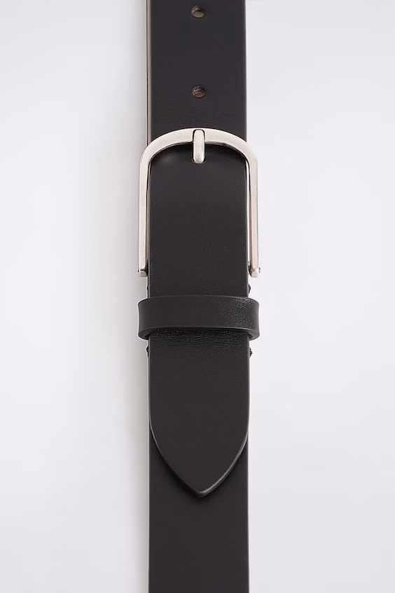 Ремень из кожи с круглой пряжкой